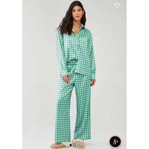 Women's Green Geometric Satin Pajama Set - Luxurious Sleepwear